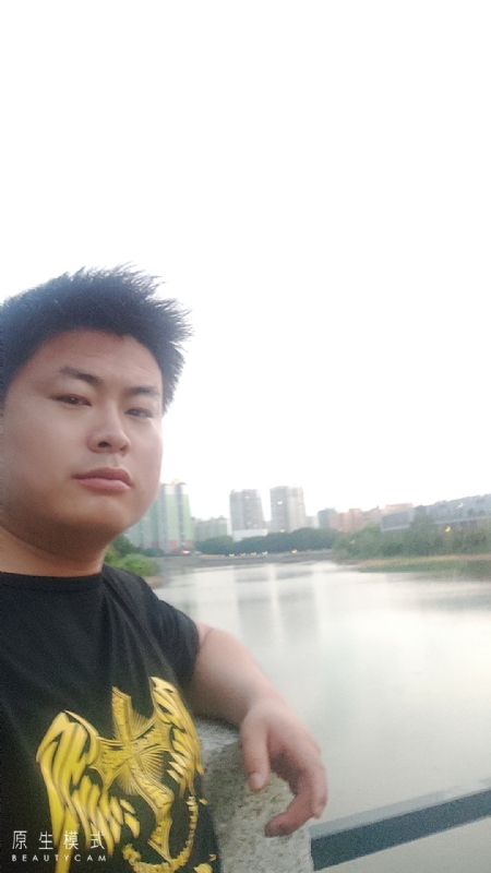 小海的第二张照片--乌鲁木齐相亲服务中心