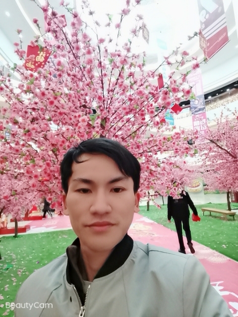单身一人的第一张照片--乌鲁木齐相亲服务中心
