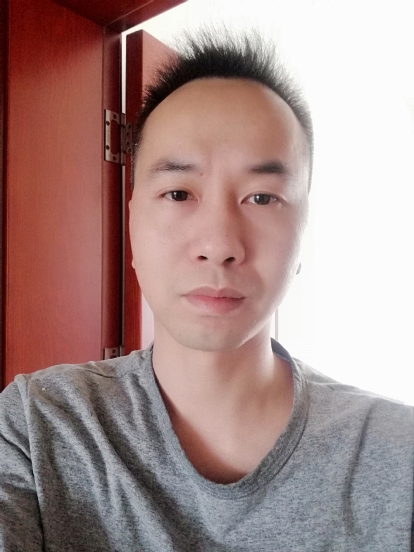 超级大混球的第一张照片--乌鲁木齐相亲服务中心