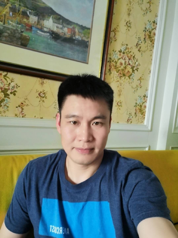 阳光灿烂的第二张照片--乌鲁木齐相亲服务中心