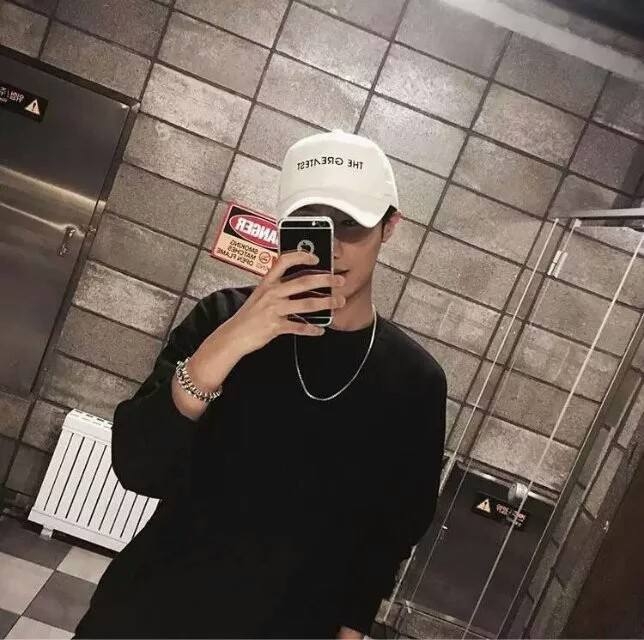 石材美容小王子的第二张照片--乌鲁木齐相亲服务中心