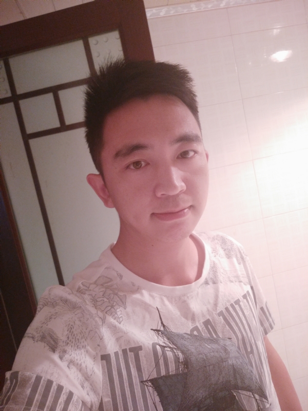 彭亮的第一张照片--乌鲁木齐相亲服务中心
