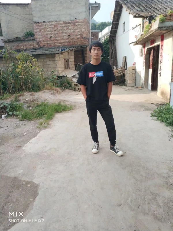 活活该的第一张照片--乌鲁木齐相亲服务中心