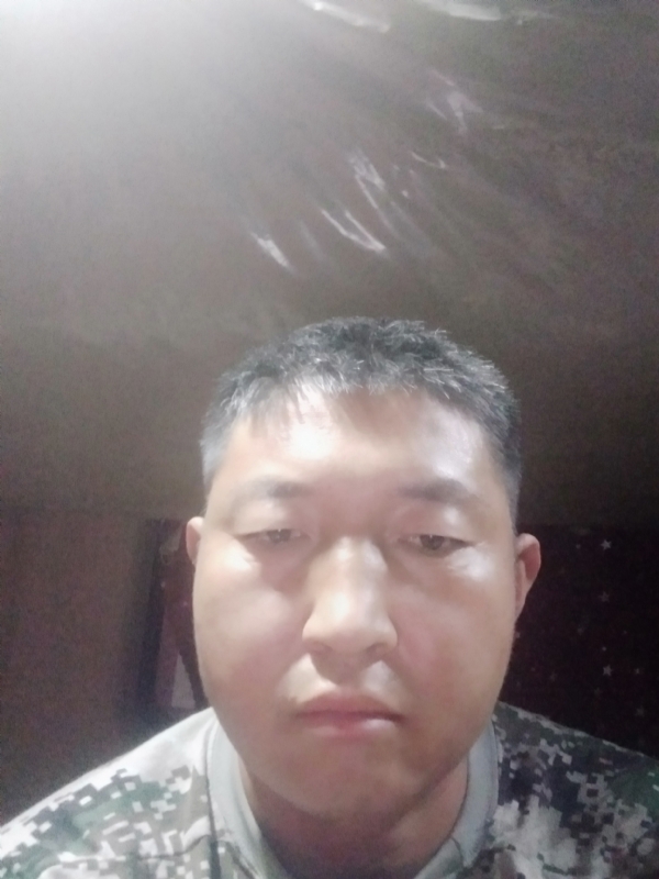雪山浪子的第一张照片--乌鲁木齐相亲服务中心