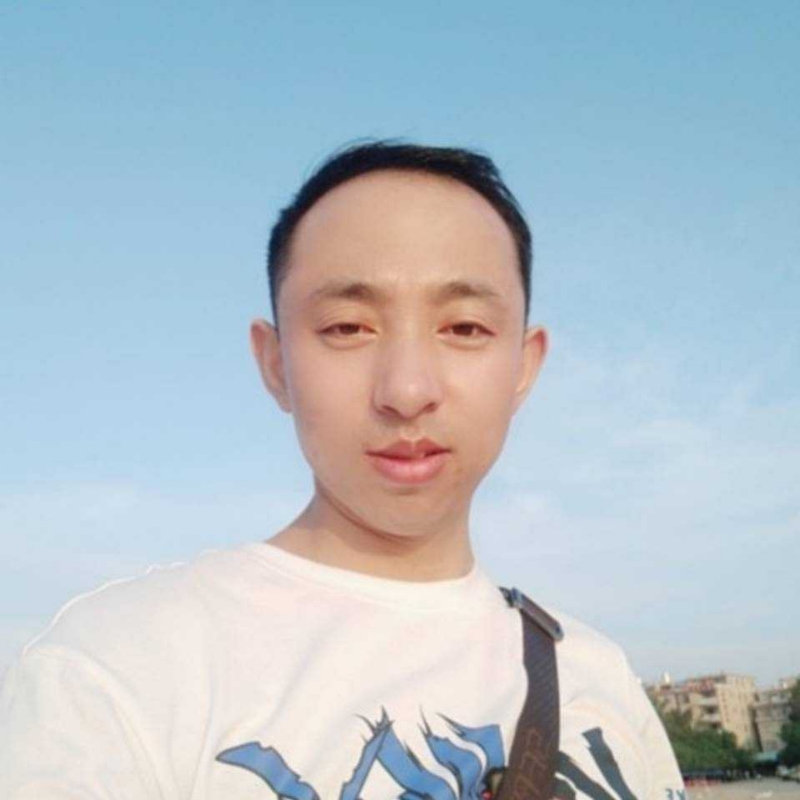 平淡的幸福的第一张照片--乌鲁木齐相亲服务中心