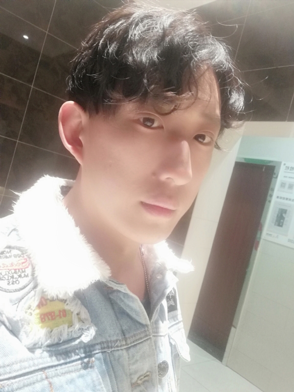 鲸落ii的第一张照片--乌鲁木齐相亲服务中心