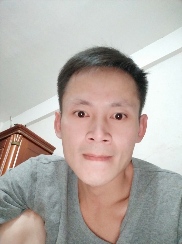 小马的第一张照片--乌鲁木齐相亲服务中心