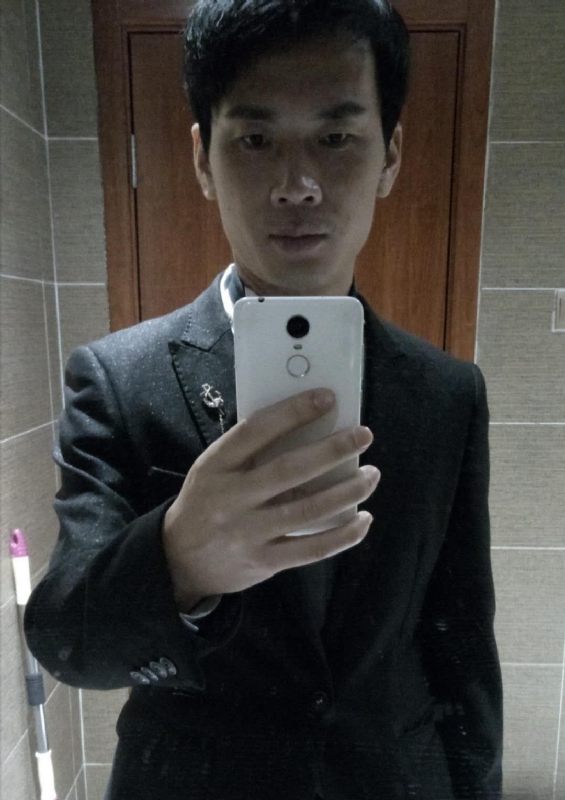 程先生的第一张照片--乌鲁木齐相亲服务中心
