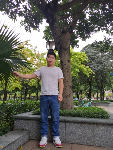 小欧的第一张照片--乌鲁木齐相亲服务中心