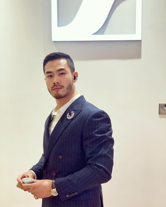 岸與海的距離的第一张照片--乌鲁木齐相亲服务中心