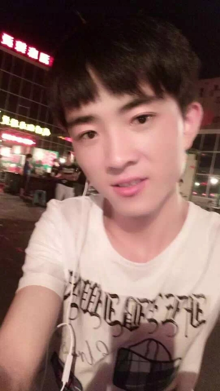 小先生的第一张照片--乌鲁木齐相亲服务中心