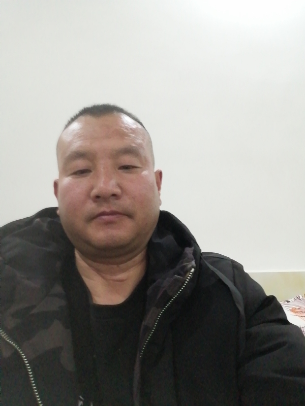 肖小江的第一张照片--乌鲁木齐相亲服务中心