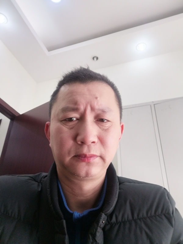 相视而笑的第一张照片--乌鲁木齐相亲服务中心