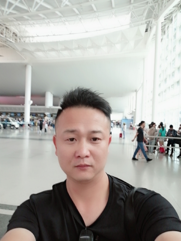一叶知秋的第一张照片--乌鲁木齐相亲服务中心
