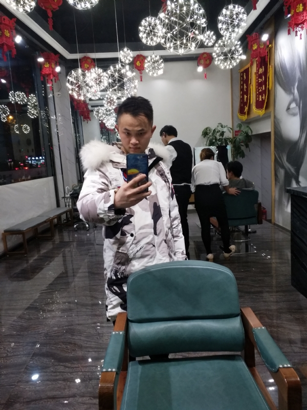 简单的第一张照片--乌鲁木齐相亲服务中心