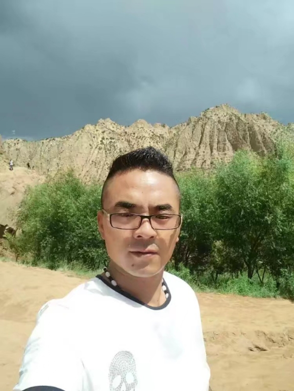 无情的沙尘暴的第一张照片--乌鲁木齐相亲服务中心