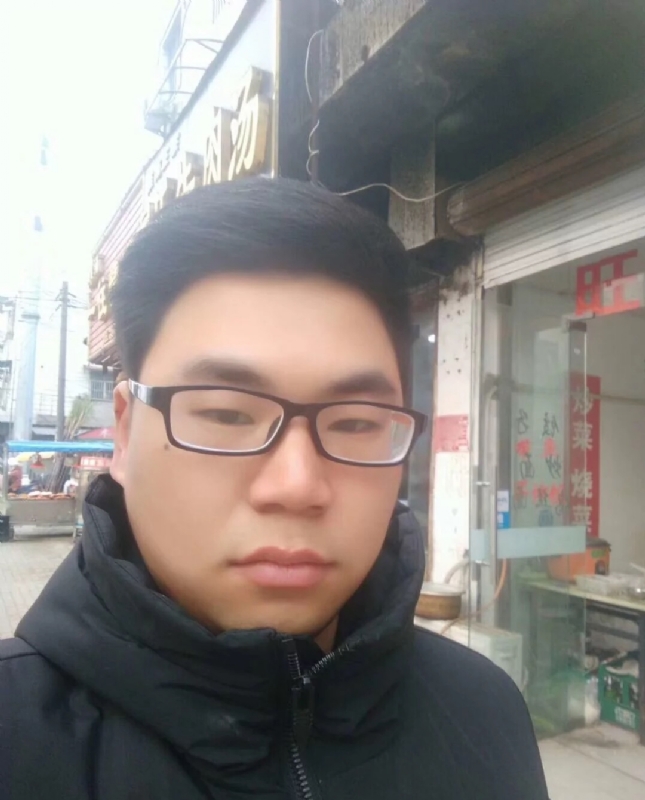 枯叶??的第一张照片--乌鲁木齐相亲服务中心
