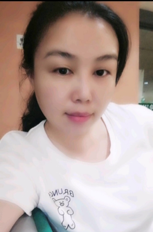 淡淡的云的第一张照片--乌鲁木齐相亲服务中心