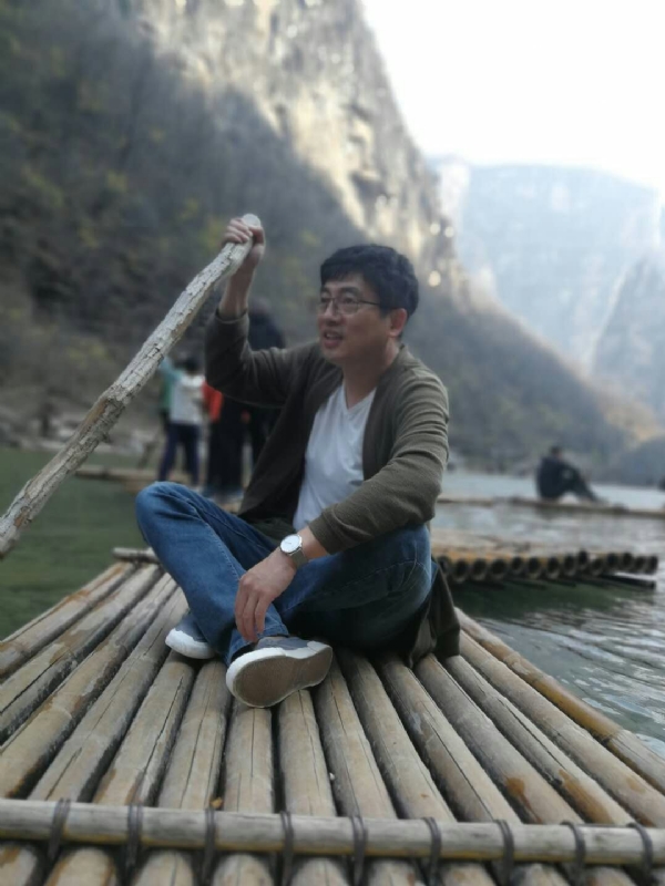 风被吹走了的第一张照片--乌鲁木齐相亲服务中心