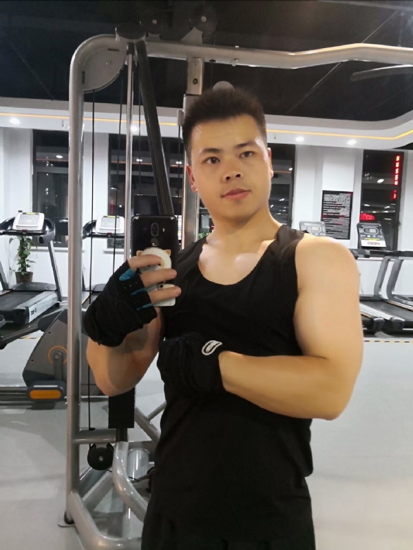 范迪塞尔的第二张照片--乌鲁木齐相亲服务中心