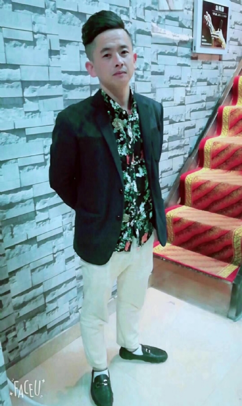 男人三十而立的第一张照片--乌鲁木齐相亲服务中心