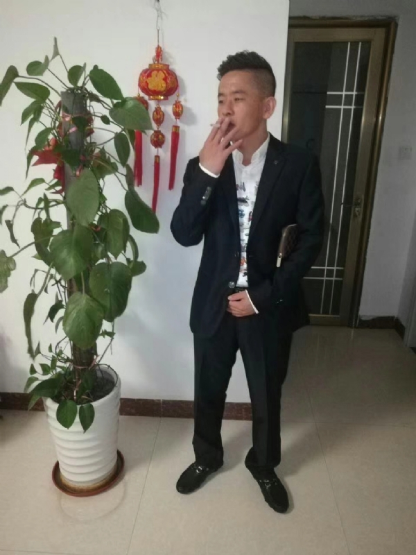 男人三十而立的第二张照片--乌鲁木齐相亲服务中心