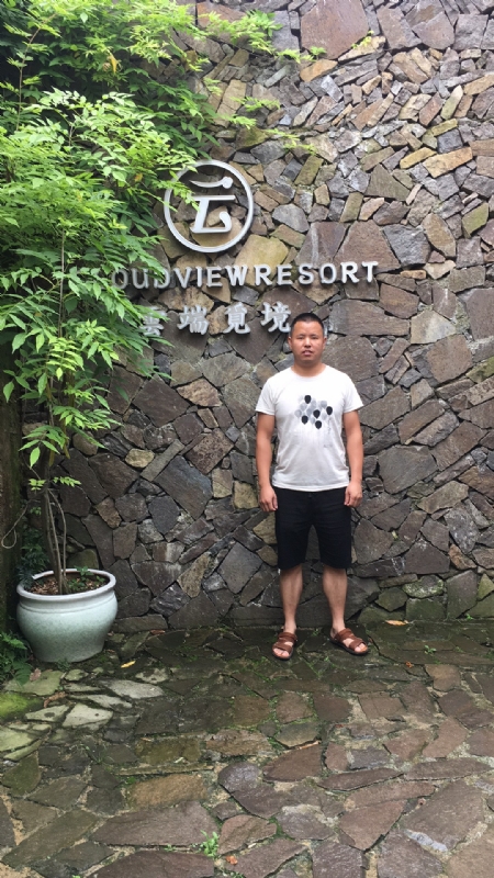 何超洪的第二张照片--乌鲁木齐相亲服务中心