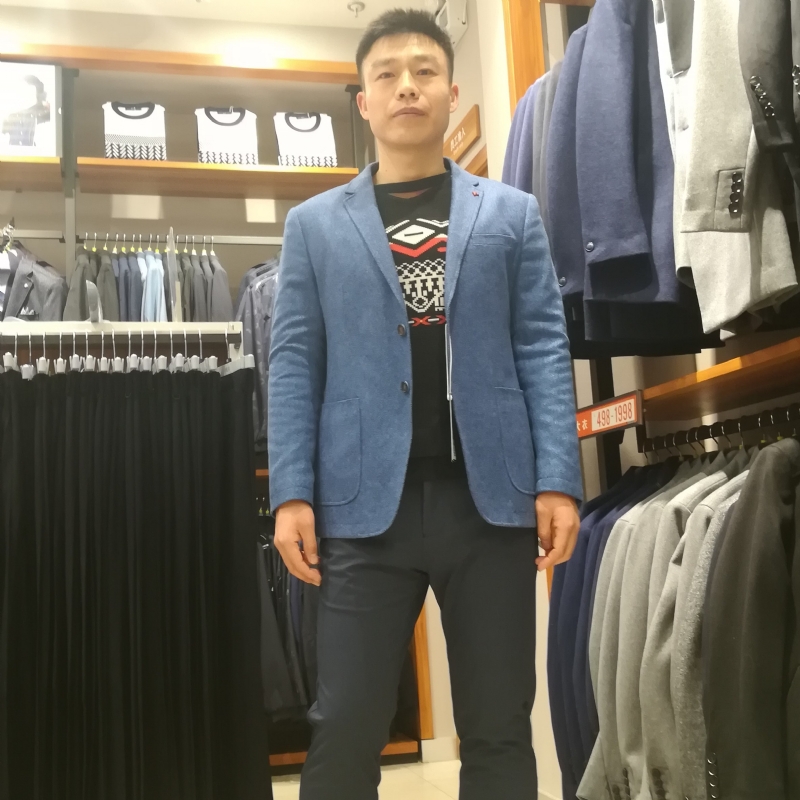 一只蚂蚁的第一张照片--乌鲁木齐相亲服务中心