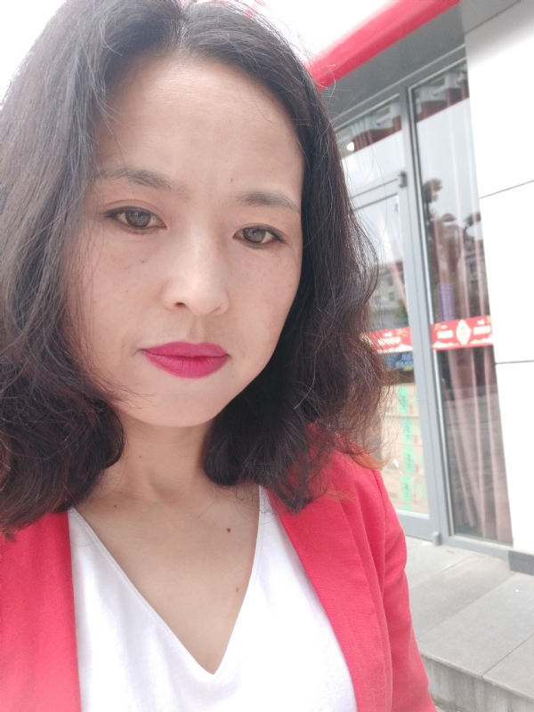 枫叶飘零的第一张照片--乌鲁木齐相亲服务中心