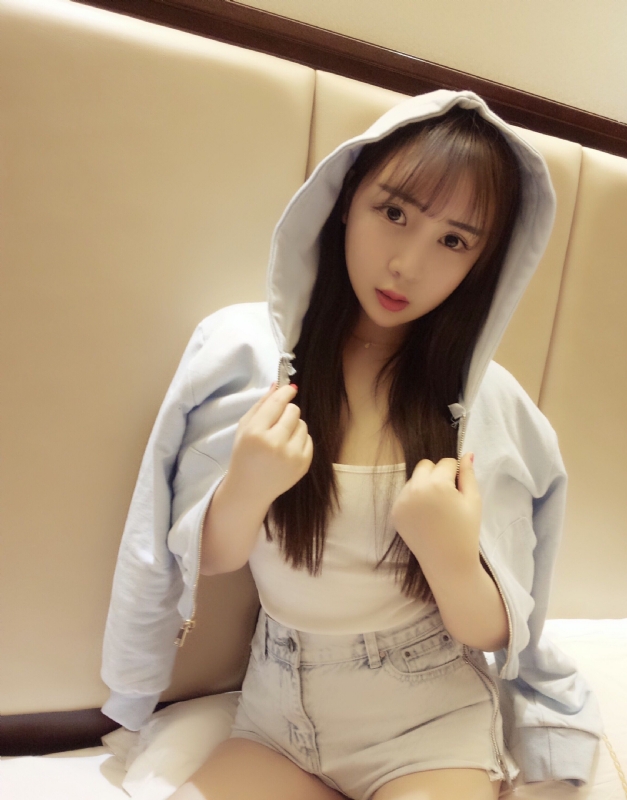 琪琪的第一张照片--乌鲁木齐相亲服务中心