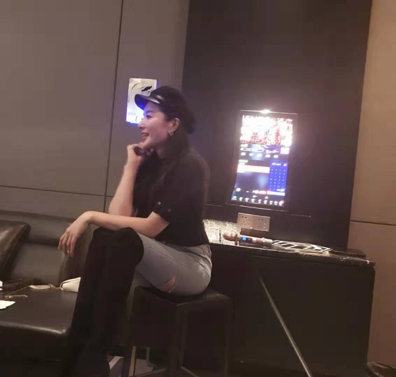 婷婷的第三张照片--乌鲁木齐相亲服务中心