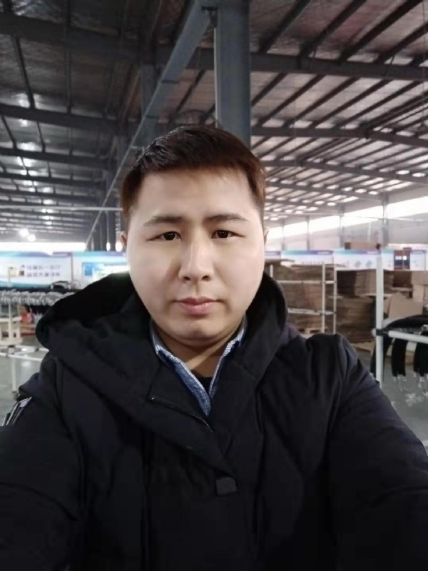 刀锋的第一张照片--乌鲁木齐相亲服务中心