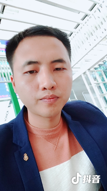 佳鑫的第一张照片--乌鲁木齐相亲服务中心