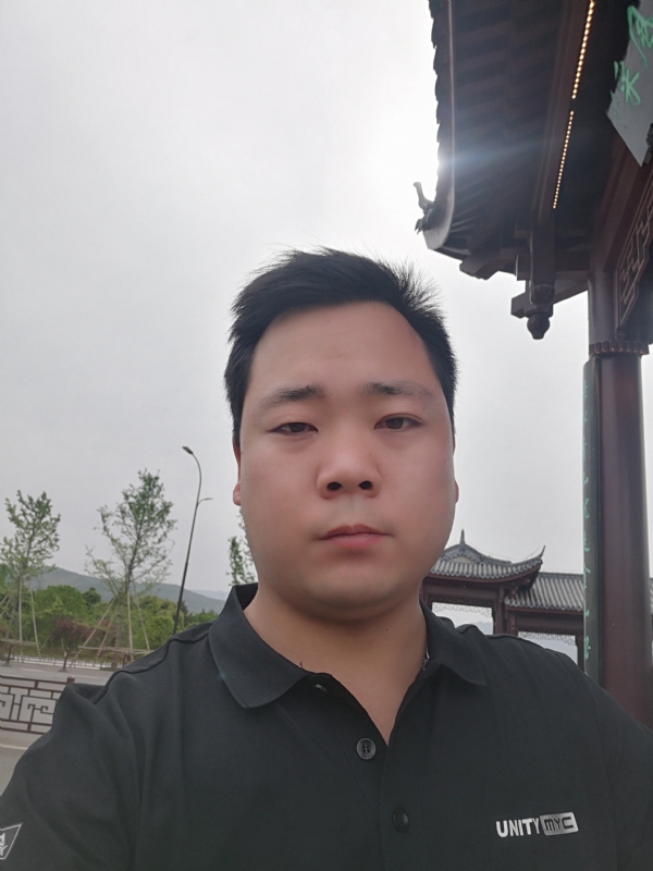 微笑的第一张照片--乌鲁木齐相亲服务中心