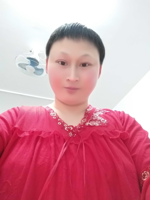 彩虹姐姐永不言弃的第一张照片--乌鲁木齐相亲服务中心