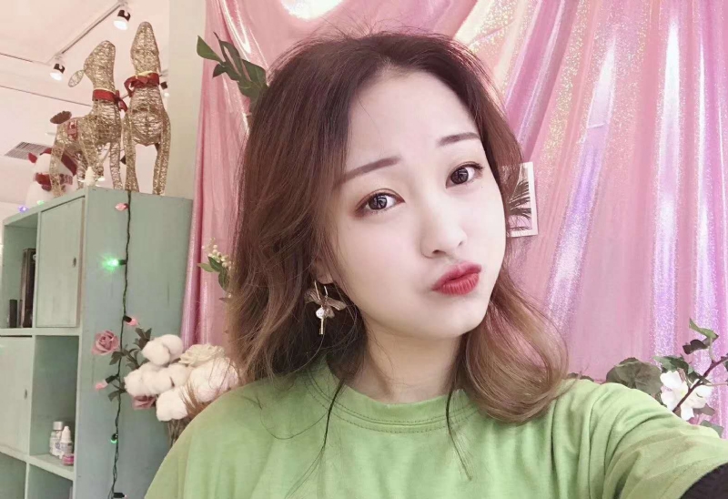 罗兰的第二张照片--乌鲁木齐相亲服务中心