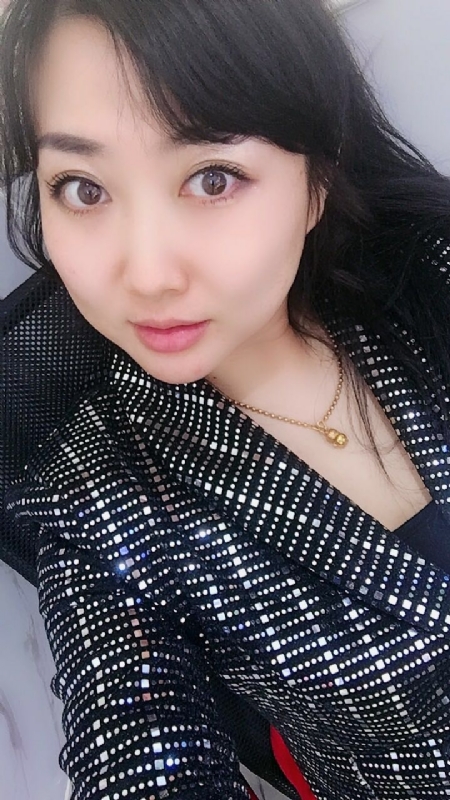 烛影的第一张照片--乌鲁木齐相亲服务中心