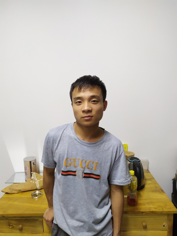 站着等你三千年的第一张照片--乌鲁木齐相亲服务中心