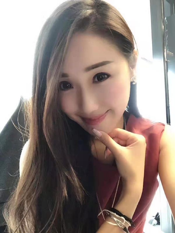 彩蝶的第一张照片--乌鲁木齐相亲服务中心