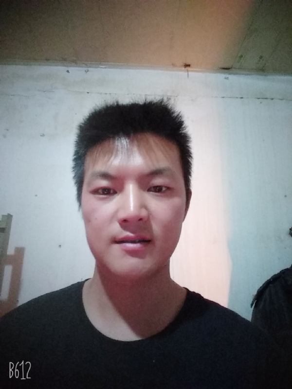 风轻云淡的第一张照片--乌鲁木齐相亲服务中心