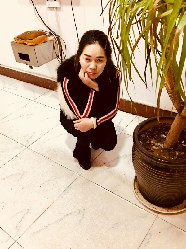 小香风的第一张照片--乌鲁木齐相亲服务中心