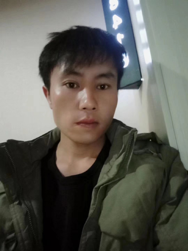 槑头槑脑的第一张照片--乌鲁木齐相亲服务中心