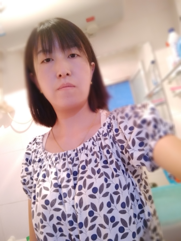芬儿的第一张照片--乌鲁木齐相亲服务中心