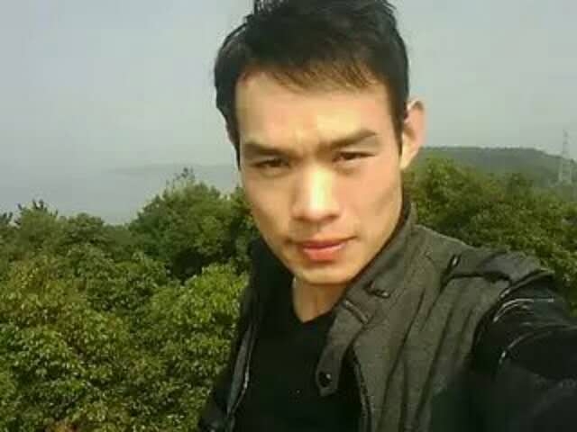 明镜的第一张照片--乌鲁木齐相亲服务中心
