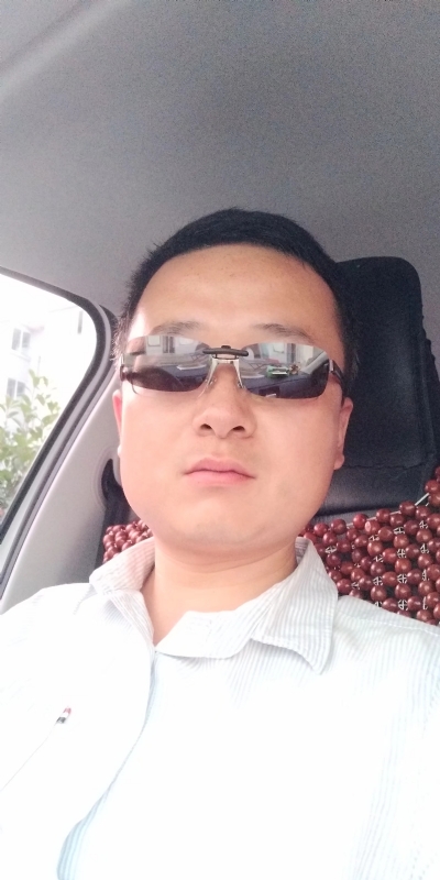 痛苦的单身狗的第一张照片--乌鲁木齐相亲服务中心