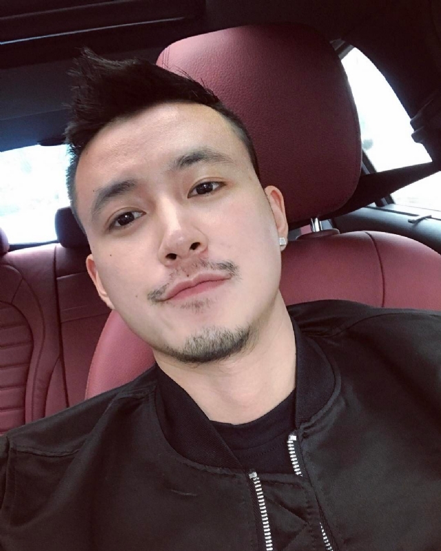 隆刘的第二张照片--乌鲁木齐相亲服务中心
