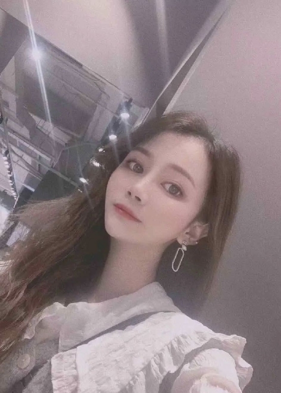 蓉蓉呀的第一张照片--乌鲁木齐相亲服务中心