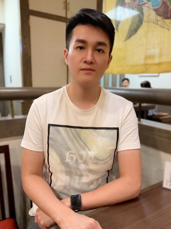 岁月流逝的第一张照片--乌鲁木齐相亲服务中心