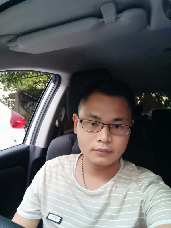 水明的第一张照片--乌鲁木齐相亲服务中心