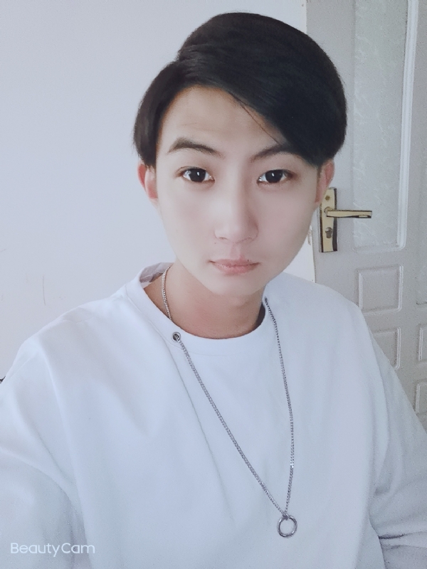 漠然的第三张照片--乌鲁木齐相亲服务中心